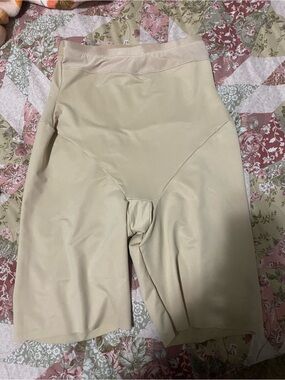 Maidenform Beige High-Waist Shaping Shorts